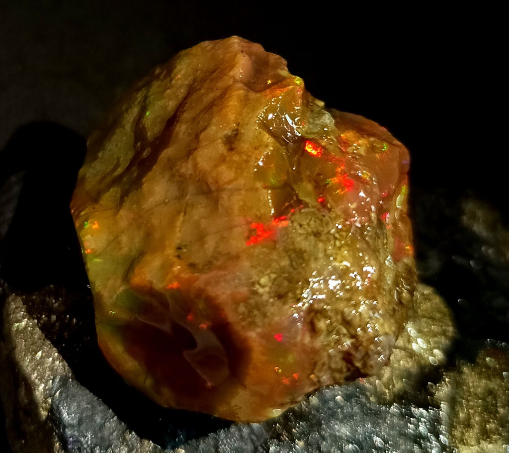 A++Play of Color 114.75Ct Natural Ethiopian Black Opal Welo Rough LOOSE GEMSTONE