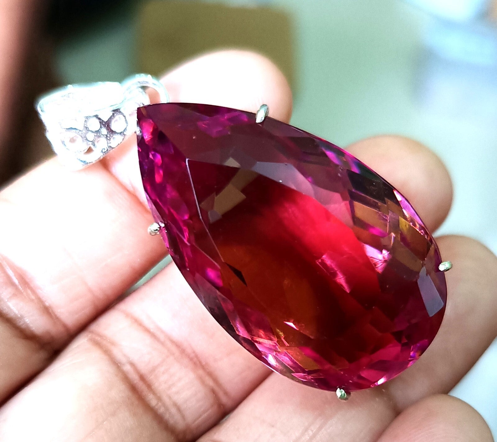 EGL Certified 110 Ct Natural Zultanite 925 Silver Pear Cut Pendant Loose Gems