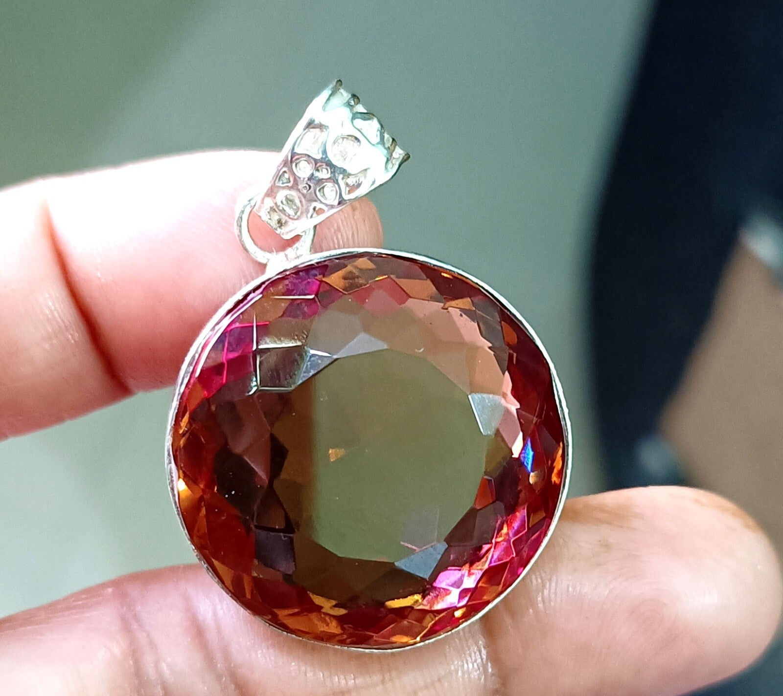 100.00 Ct Natural Zultanite 925 Silver Round Cut Pendant Loose Gems EGLCertified