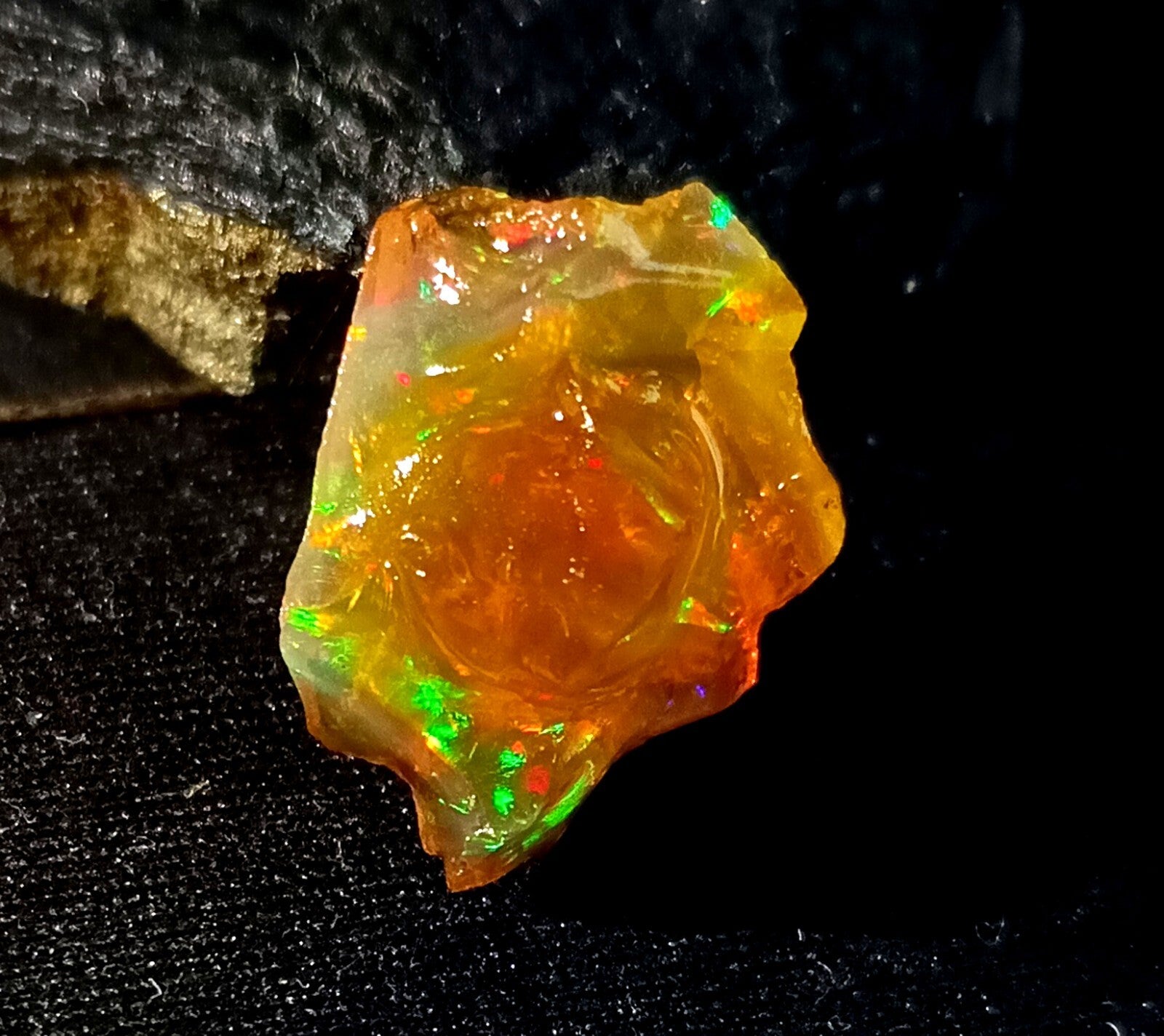 A++Play of Color 8.35 Ct Natural Ethiopian Black Opal Welo Rough LOOSE GEMSTONE