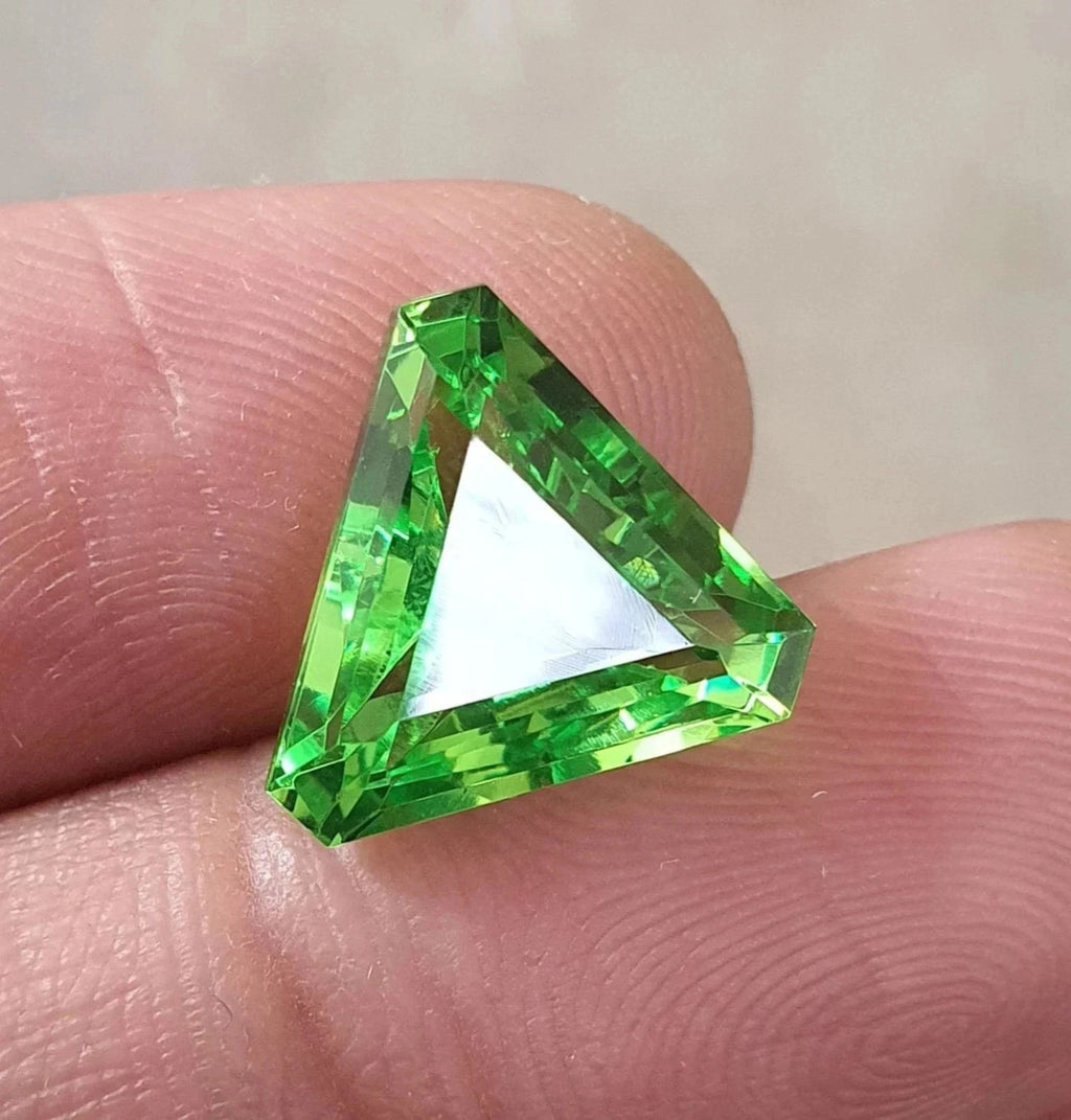 10 Ct Natural Green Peridot Triangle Cut Quality GIE Certified Loose Gemstones