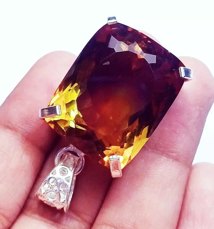 Color Changing Zultanite GS Solid Silver Pendant 91.50 Ct Certified Loose Gems