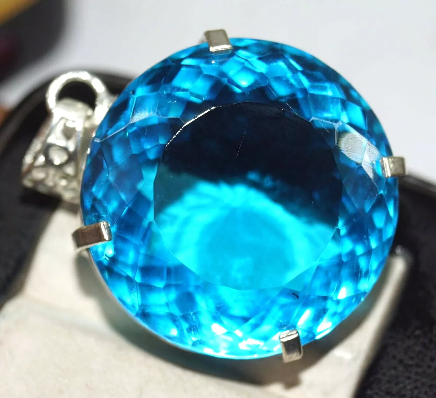 129 Ct Natural Topaz 925 Solid Silver Pendant Certified Round Cut Loose Gemstone