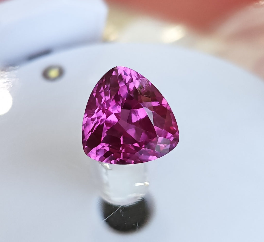 A++ TRILLION Cut NATURAL Ceylon Bi-Color Change Sapphire Loose GEMSTONE 11.85 Ct