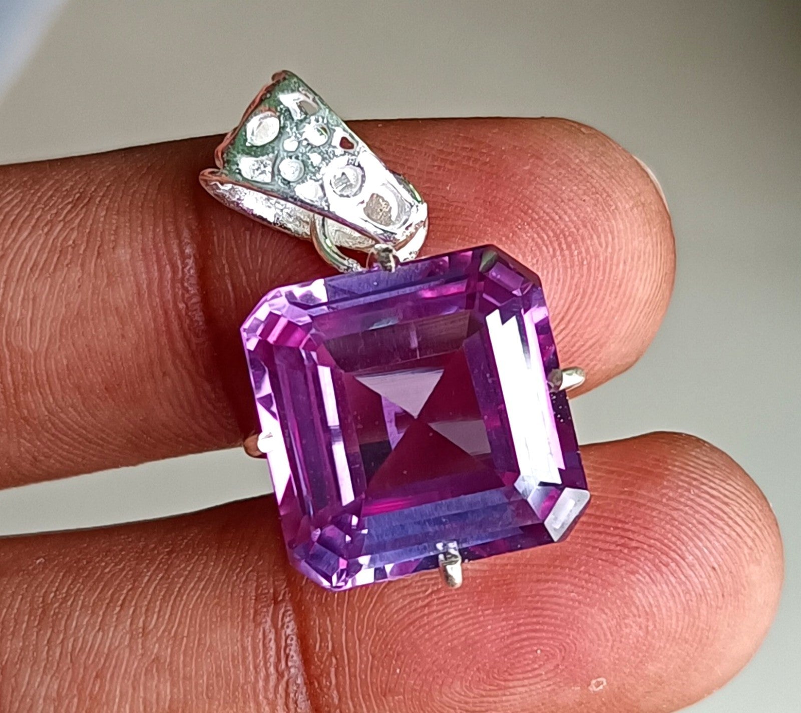 Natural 35.45 CT Color Change Alexandrite Certified Gemstone Pendant 925 Silver