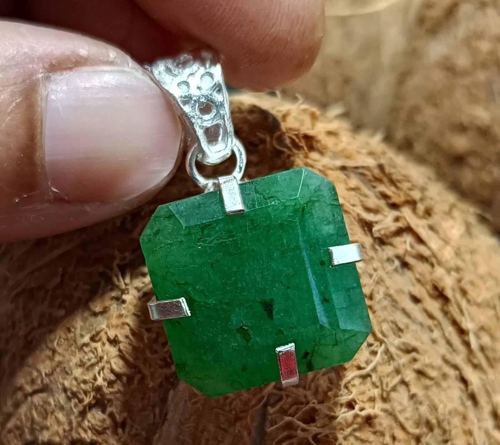 Certified 41.35 Ct Stunning Emerald 925 Solid Silver Asscher CutPendant Gemstone