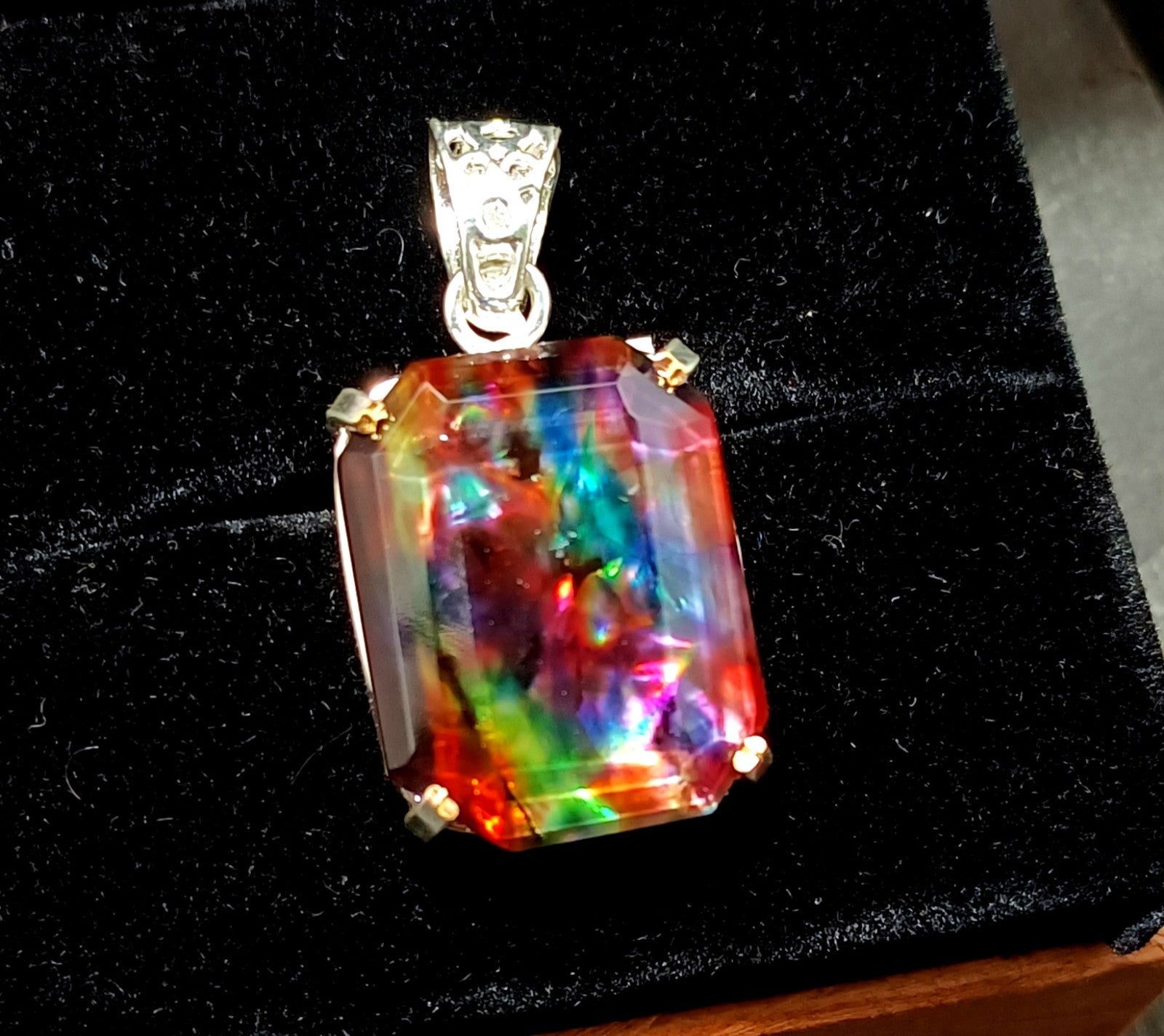 EGL Certified 46.75 Ct Natural Ammolite 925 Solid Silver Pendant Loose Gemstone