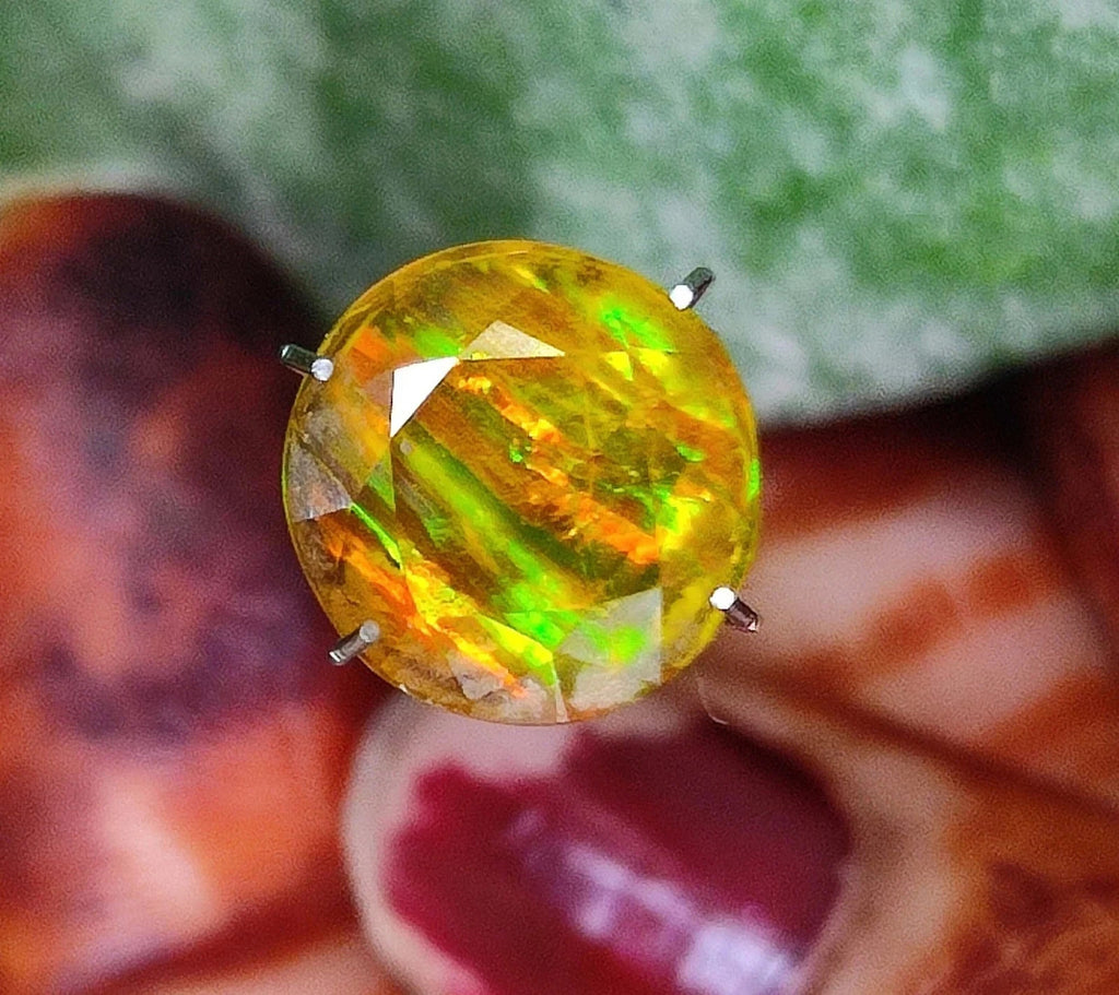 2 CT Natural Bi- Color Pitambari Sapphire Round Cut Loose GIE Certified Gemstone