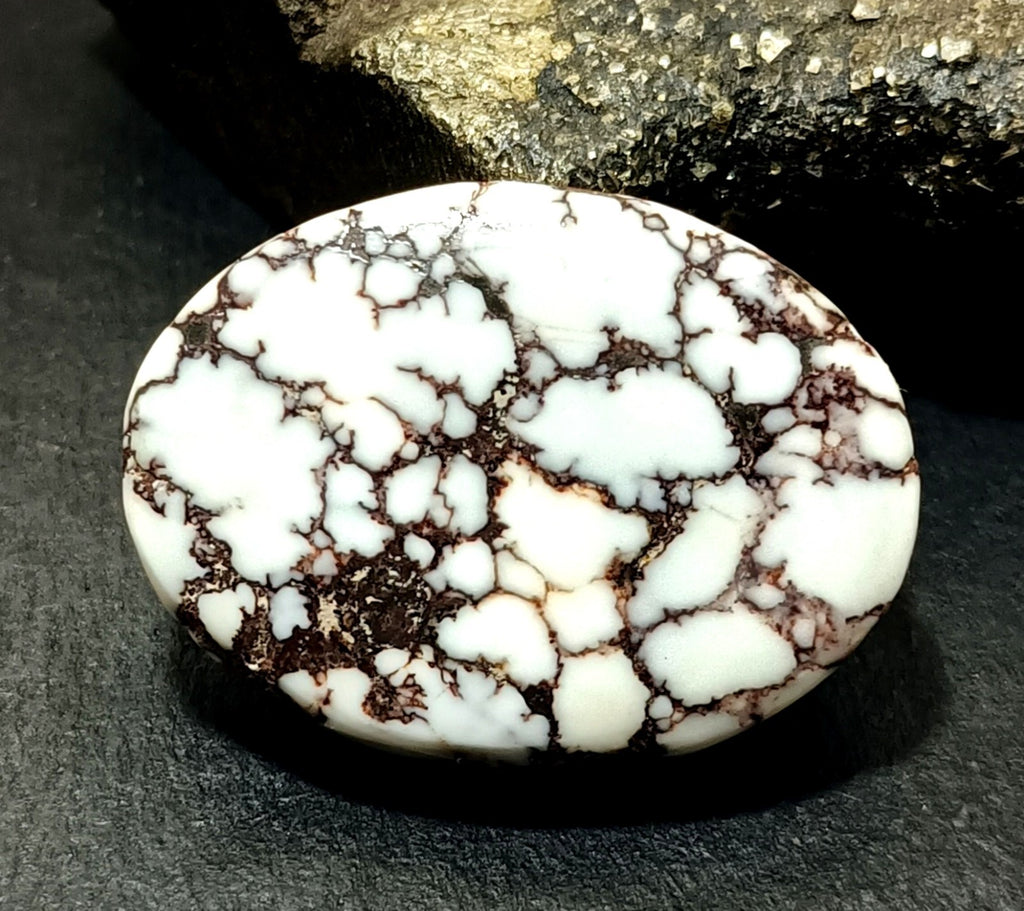 70.90 Ct Natural Turquoise Arizona White oval Cut Loose Gemstone