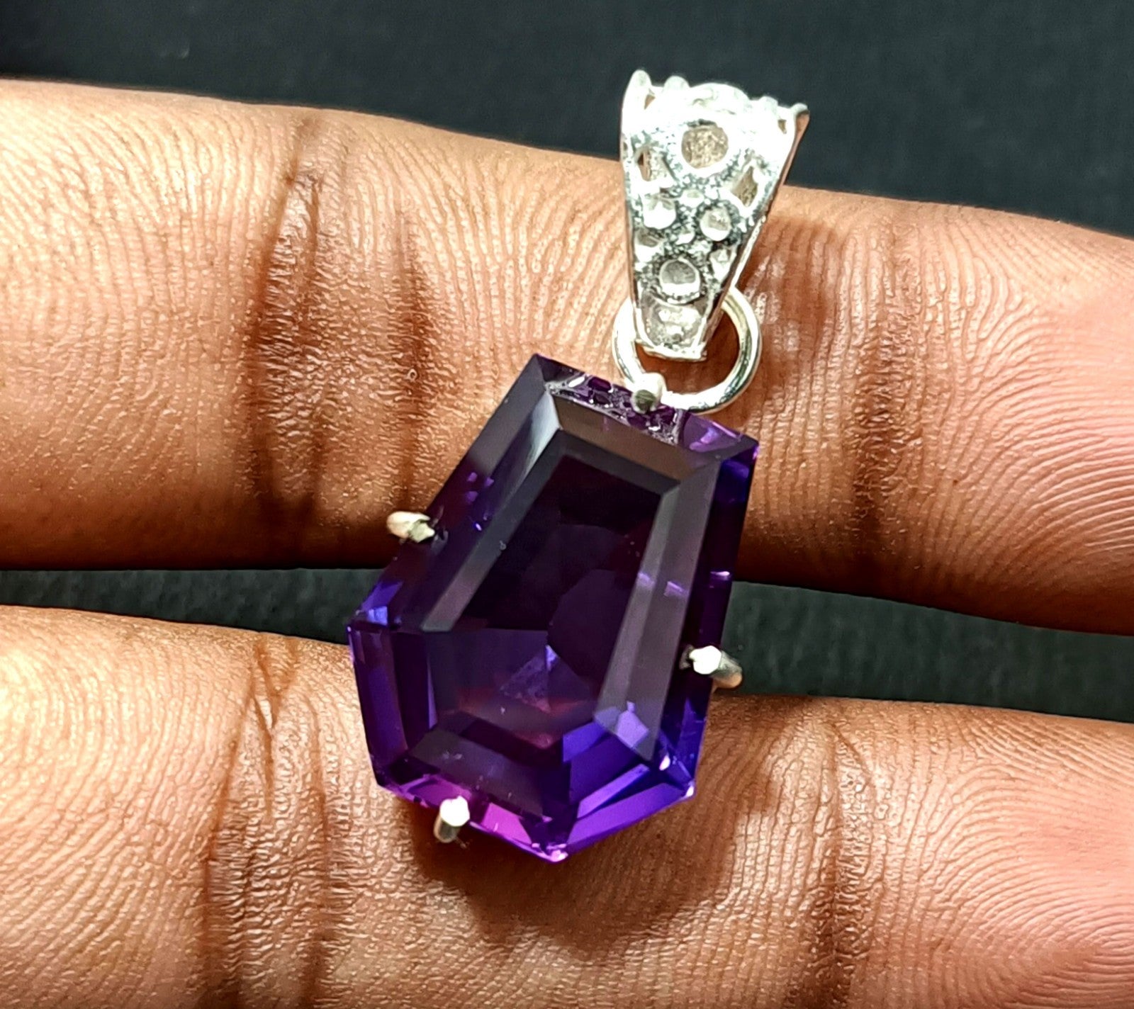 Natural 31.50 CT Color Change Alexandrite Certified Gemstone Pendant 925 Silver