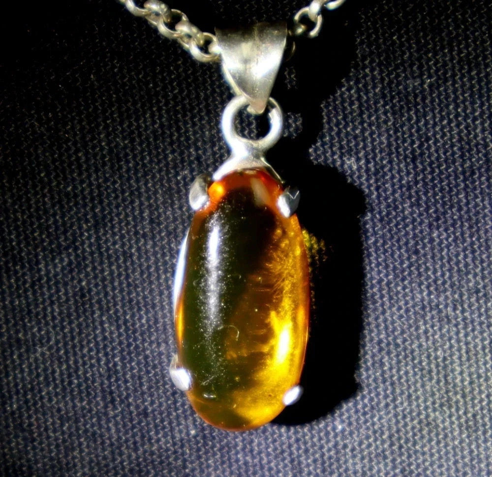 15 Ct Charming Design Natural Amber 925 Sterling Silver Pendant Cabochon Cut