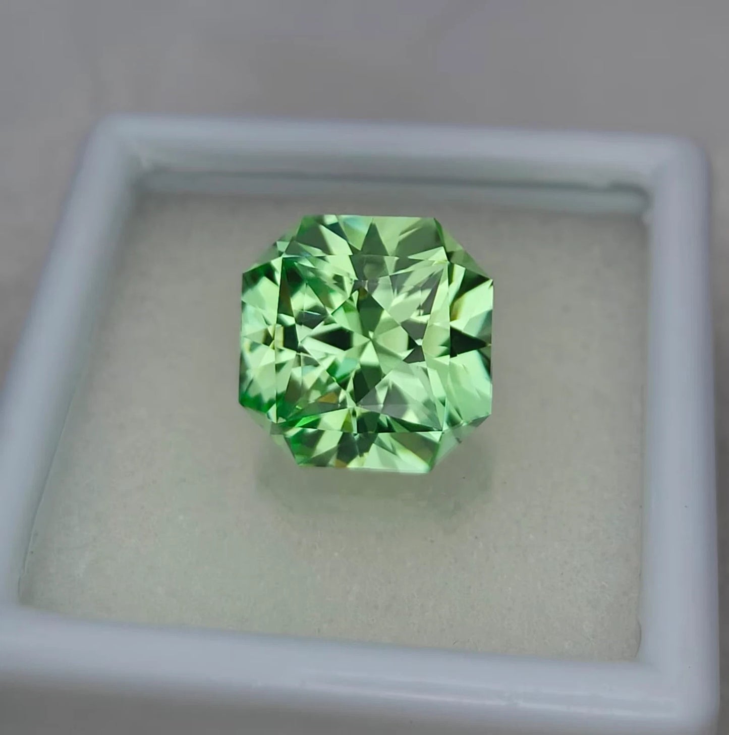 Precision Cut, 11mm Apple Green Sapphire: 9.60 Ct Asscher Cut Jewelry Gemstone