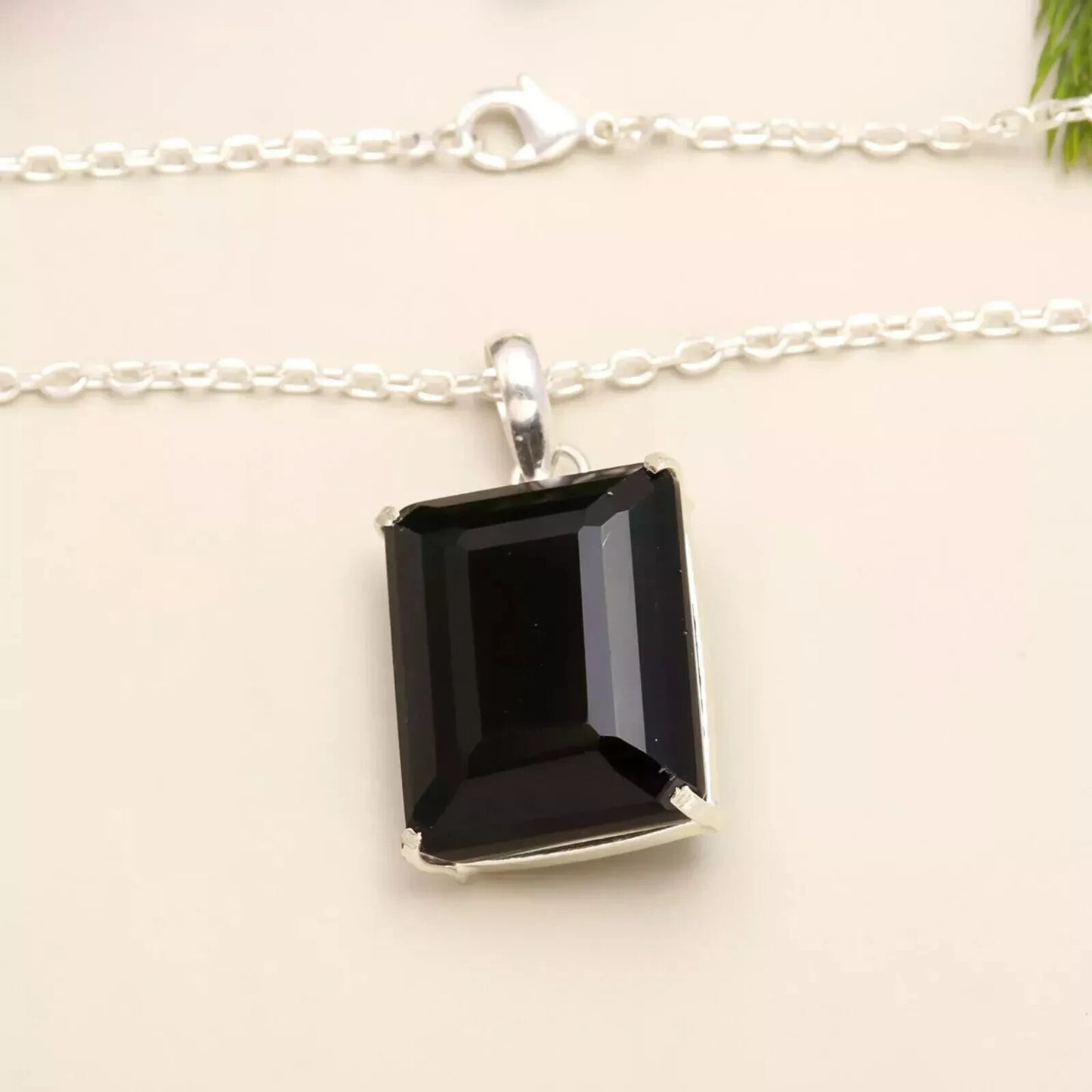 102 ct. natural green topaz Radiant shape solid silver pendant 925