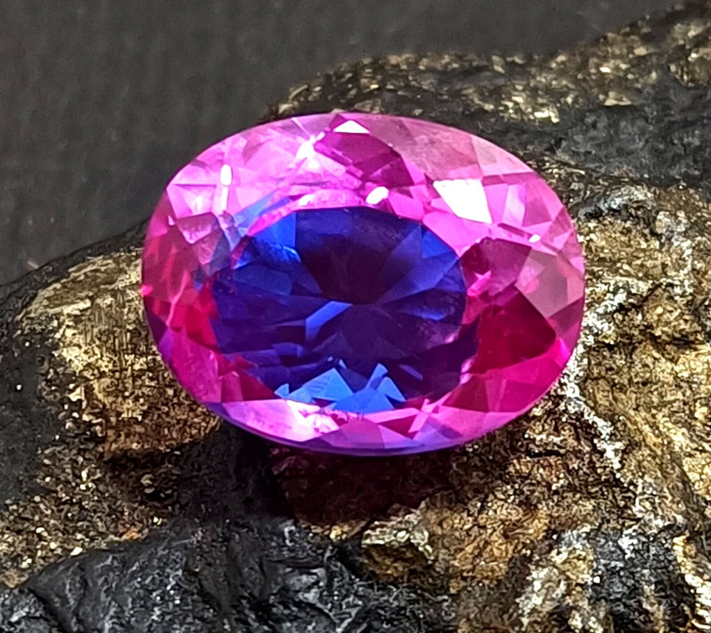 17.15 Ct A++ NATURAL Ceylon PITAMBARI Sapphire Bi-Color Certified Oval GEMSTONE