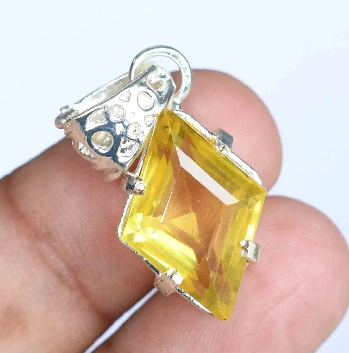 Pendant Fancy Shape Yellow Sapphire 27.30 Ct Loose Gemstone 925 Silver Natural