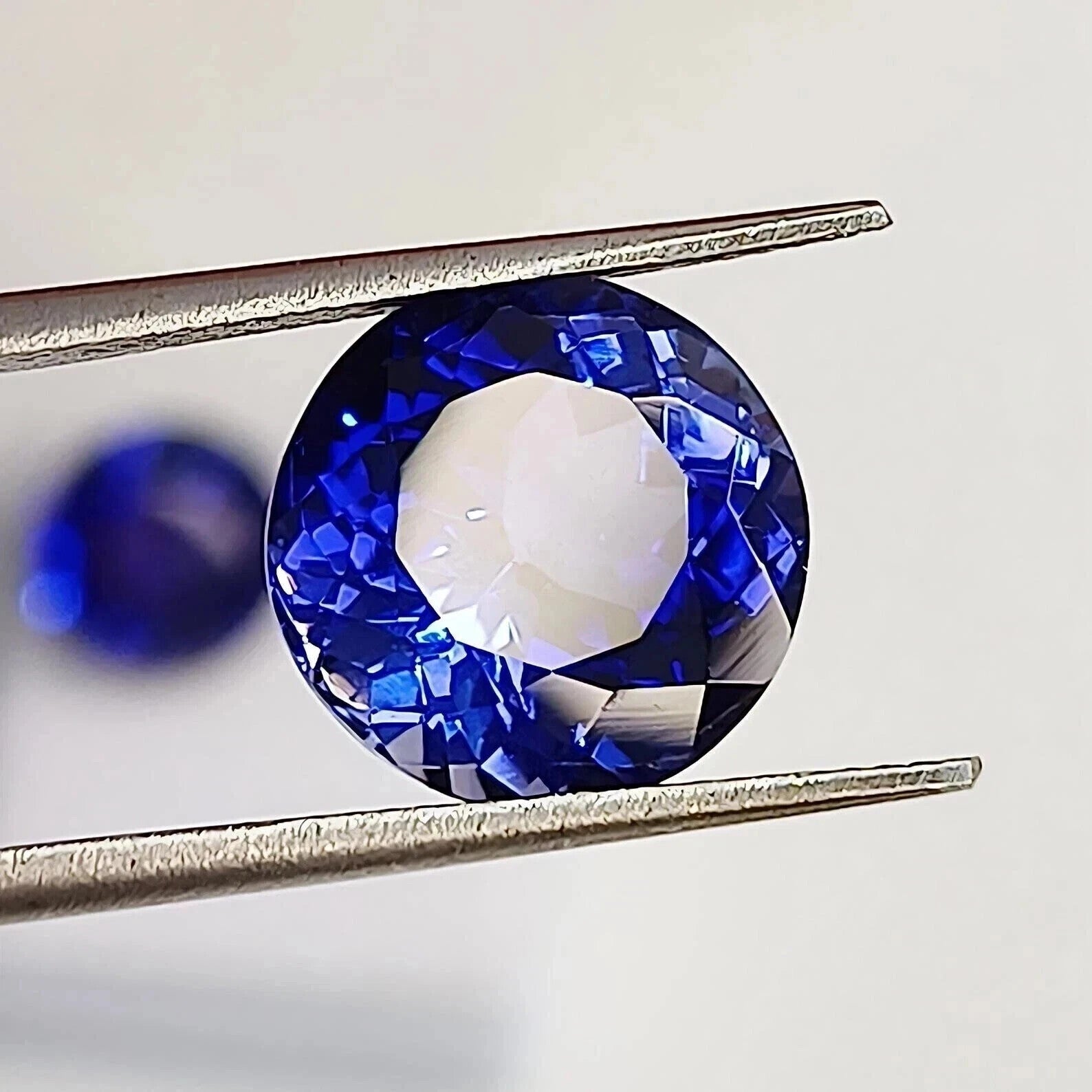 0744ad16-3dd8-4d24-88a5-4eb64262b558