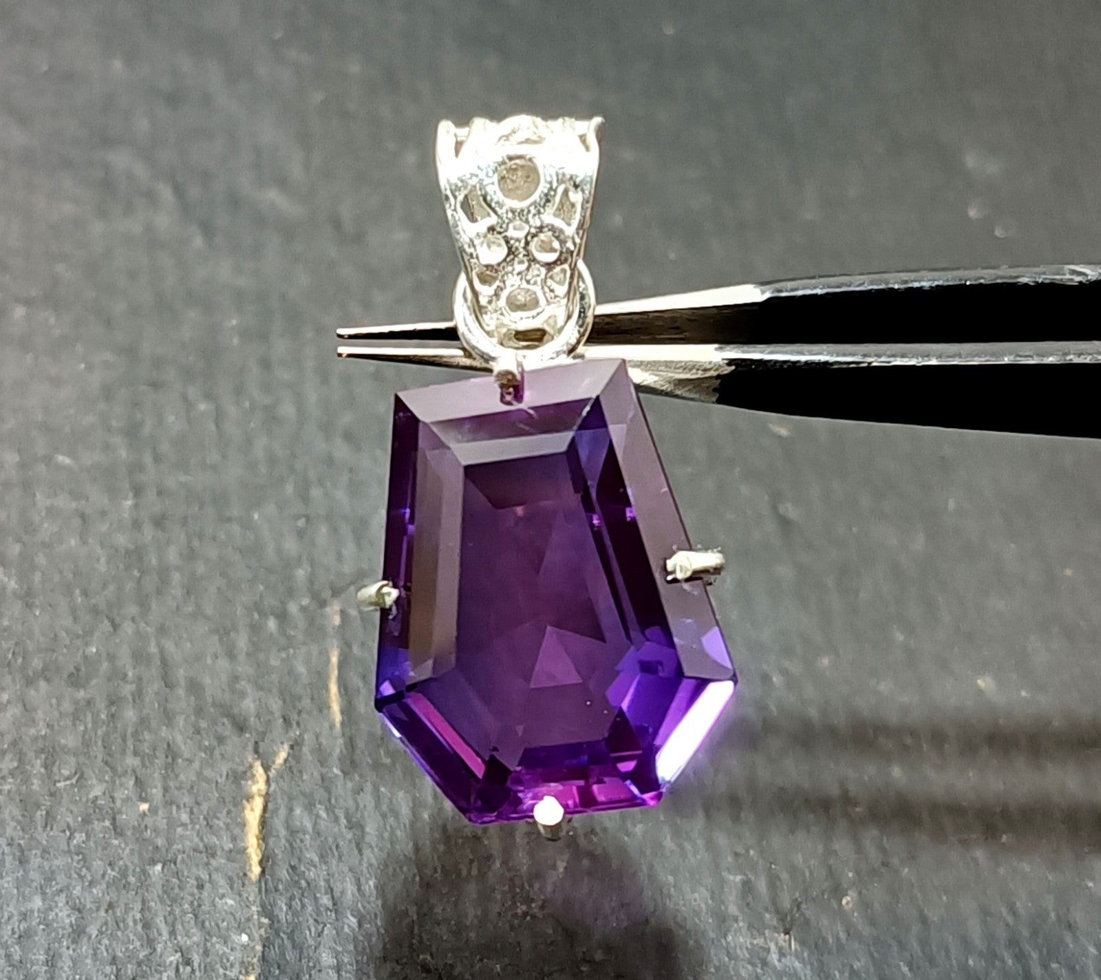 Natural 31.50 CT Color Change Alexandrite Certified Gemstone Pendant 925 Silver