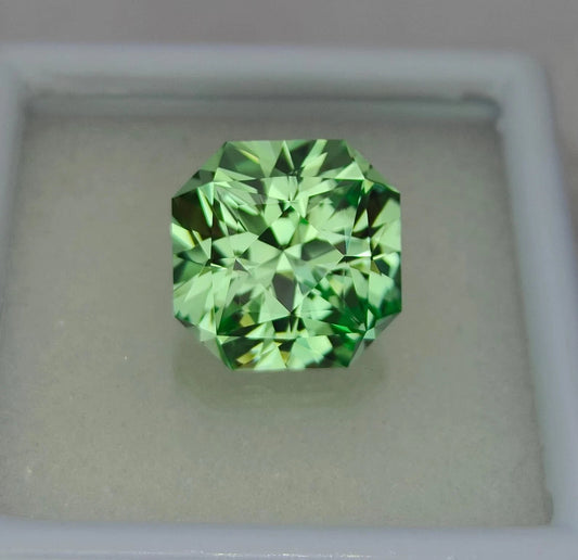 Precision Cut, 11mm Apple Green Sapphire: 9.60 Ct Asscher Cut Jewelry Gemstone