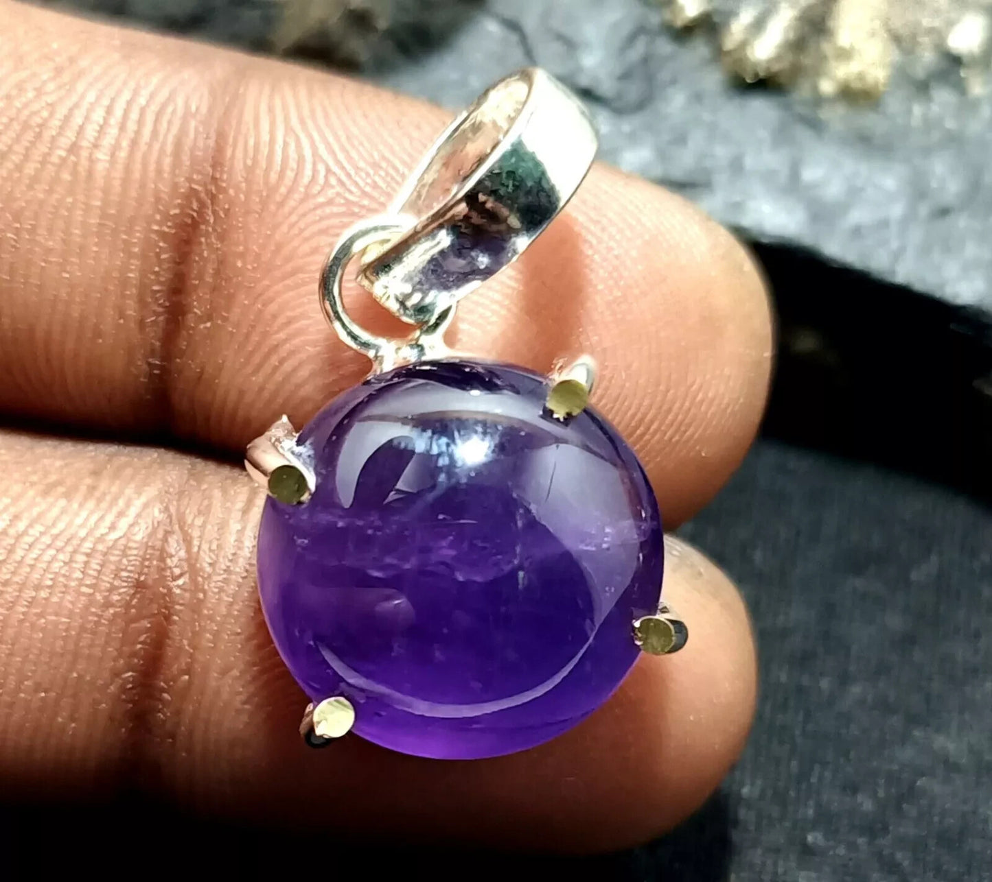 Round Cabochon Natural Violet Amethyst 27.60Ct Sterling Silver Flawless Pendant