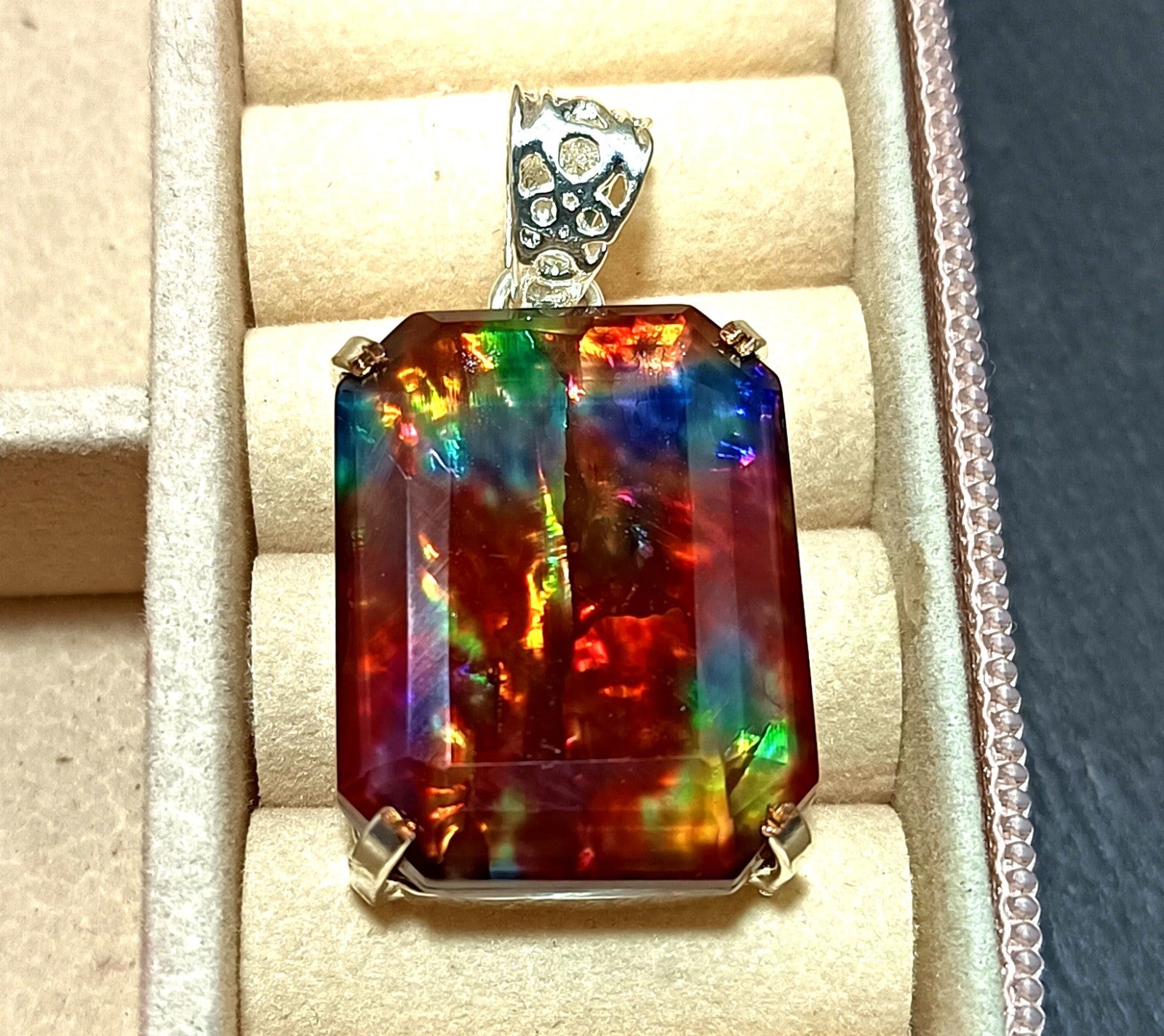 EGL Certified 54.70 Ct Natural Ammolite 925 Solid Silver Pendant Loose Gemstone