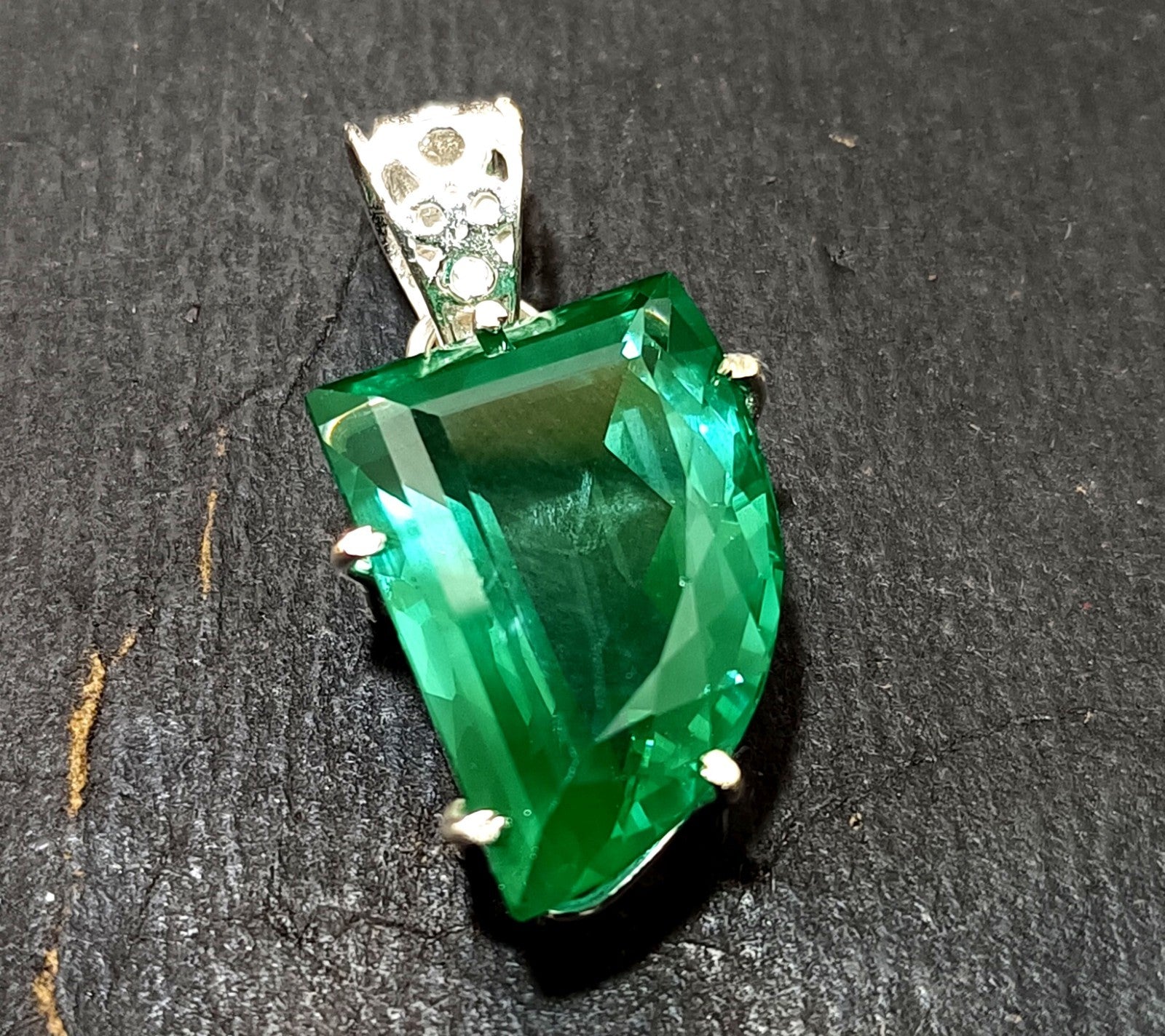 Certified 39.25 Natural Paraiba Tourmaline 925 Silver Pendant Loose Gemstone