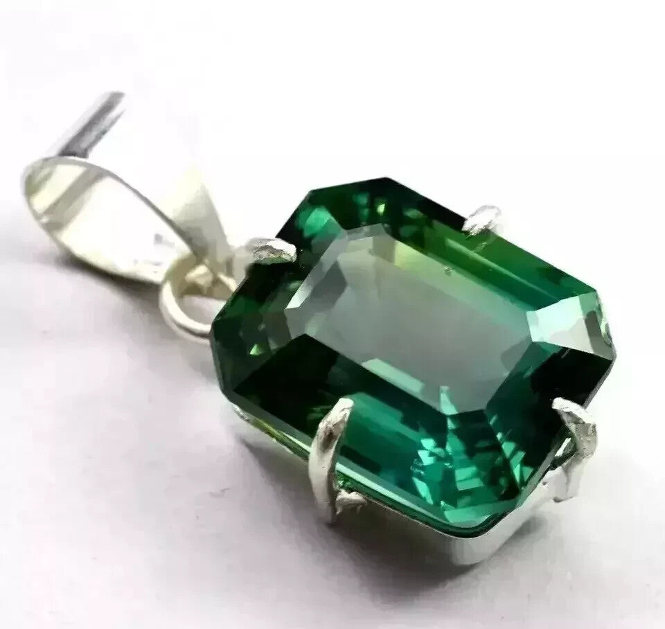 Certified 33.65 Ct Stunning Emerald 925 Solid Silver Emerald CutPendant Gemstone