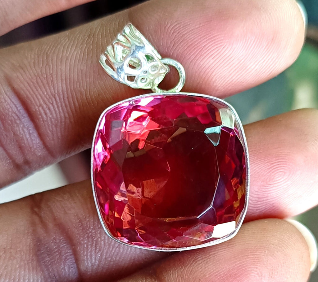 62.30 Ct Natural Zultanite 7 Color Pendant 925 Silver Loose Certified Gemstone