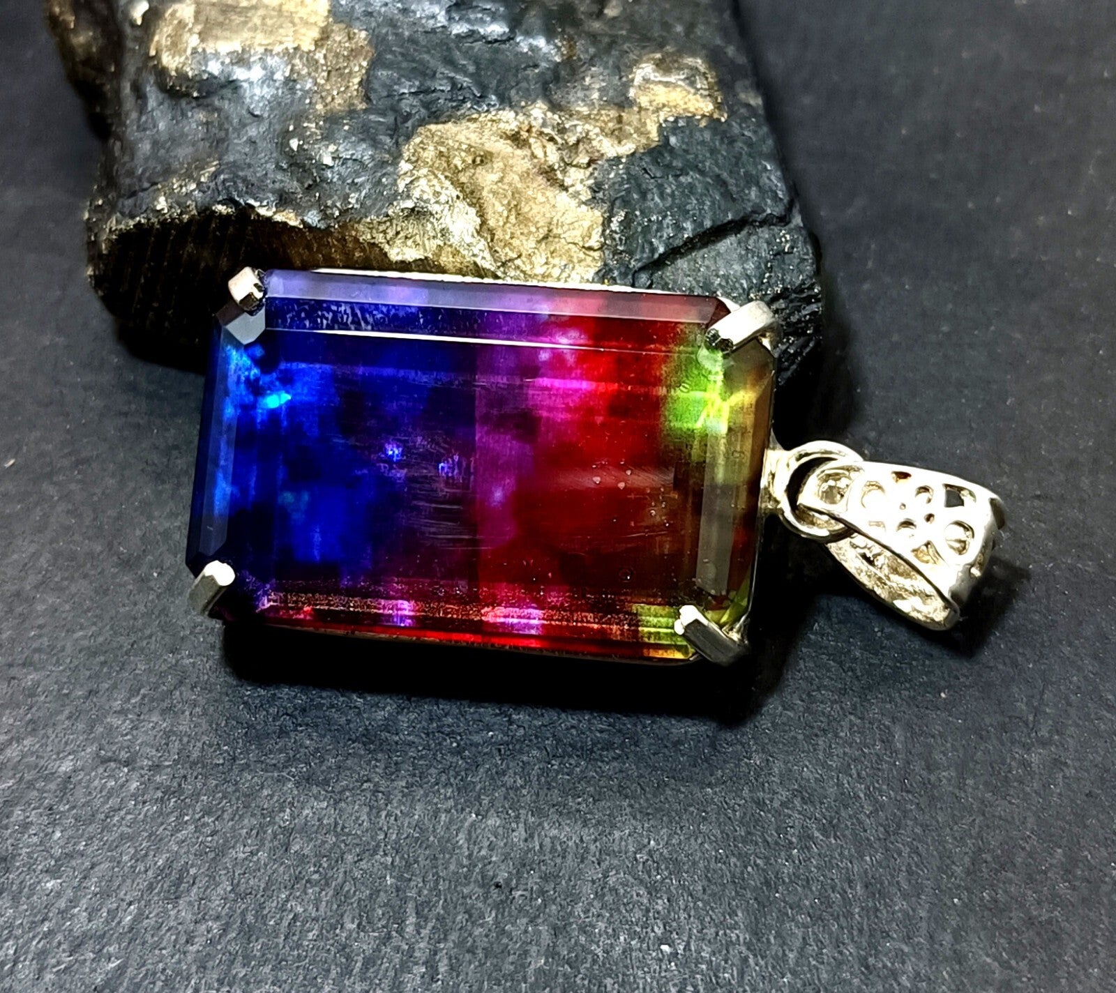 Certified 61.40Ct Natural Ammolite 925 Silver Emerald Cut Pendant Loose Gemstone