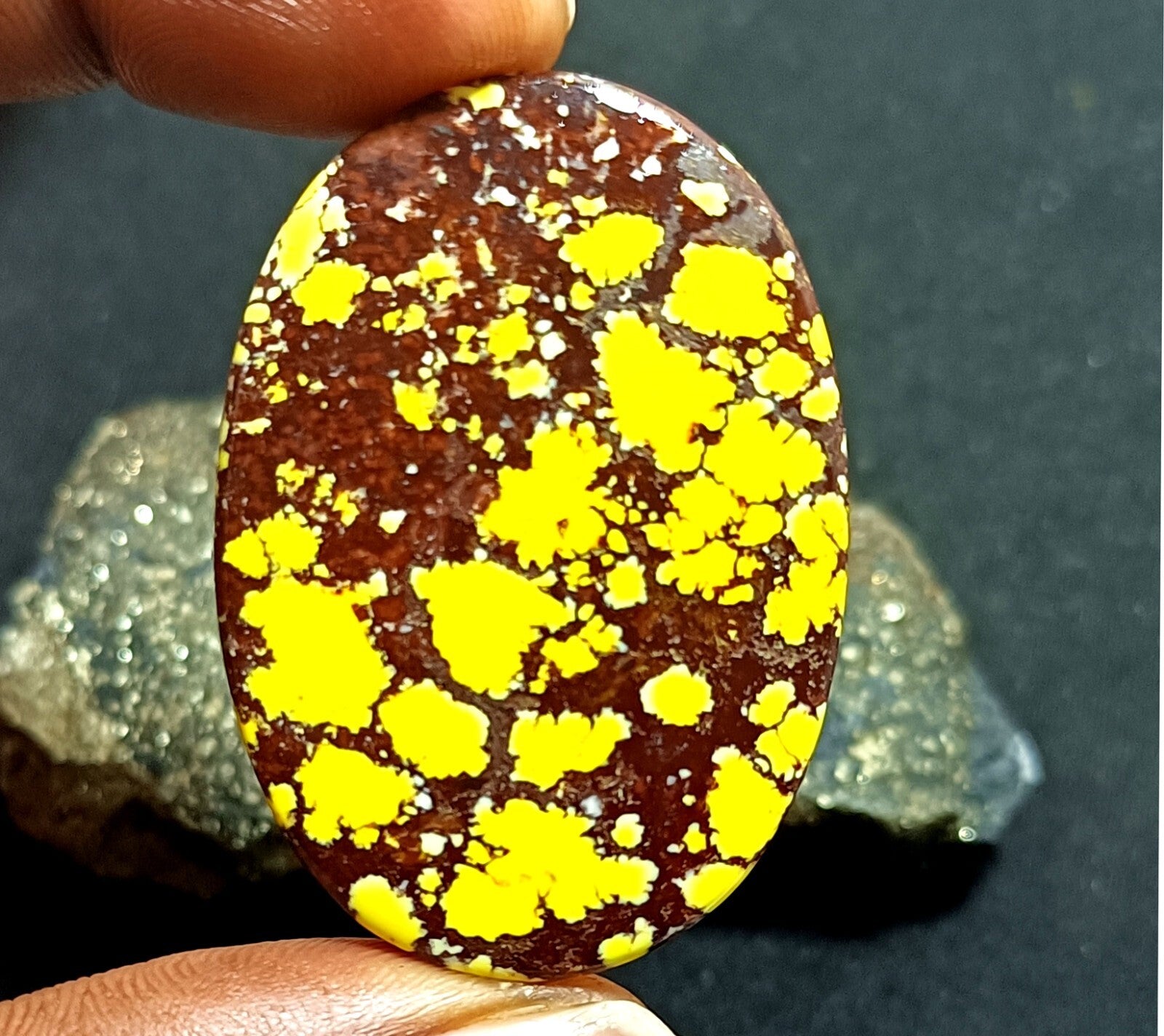 72.80 Ct Natural Arizona Superior Yellow Turquoise Oval Cut Certified Gemstone