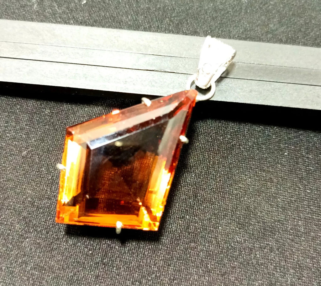 98.05 Ct Natural 7 Color Zultanite Pendant 925 Silver Loose Certified Gemstone