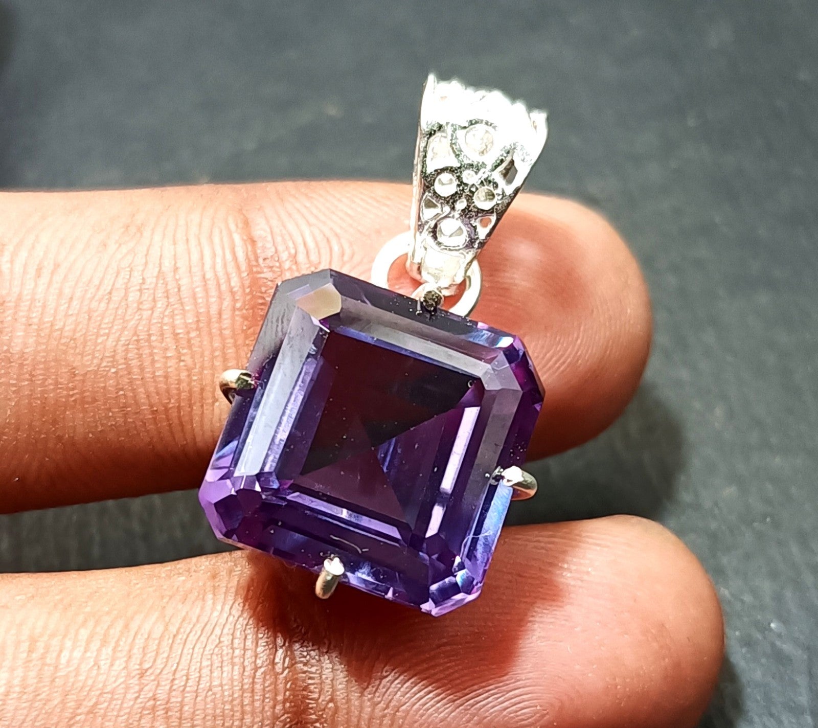 Natural 35.45 CT Color Change Alexandrite Certified Gemstone Pendant 925 Silver