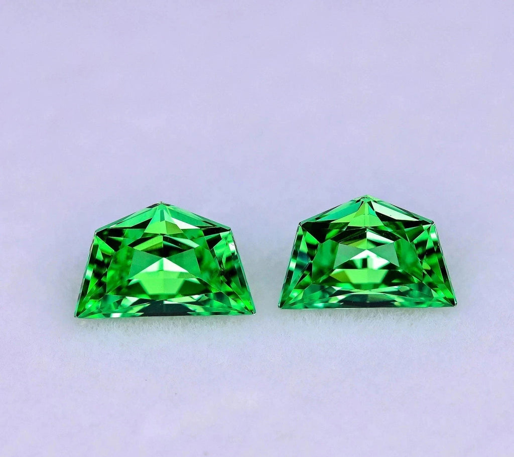 15 Ct 2 Pcs Natural Colombian Green Emerald Fancy Cut Certified Loose Gemstone