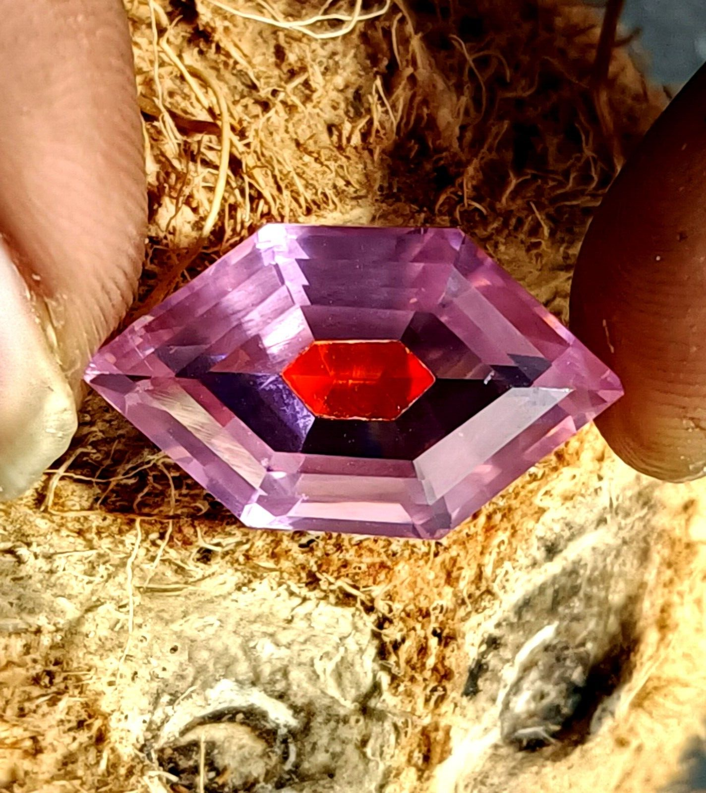 24.70 Ct A++ NATURAL Ceylon PITAMBARI Sapphire Bi-Color Certified Fancy GEMSTONE