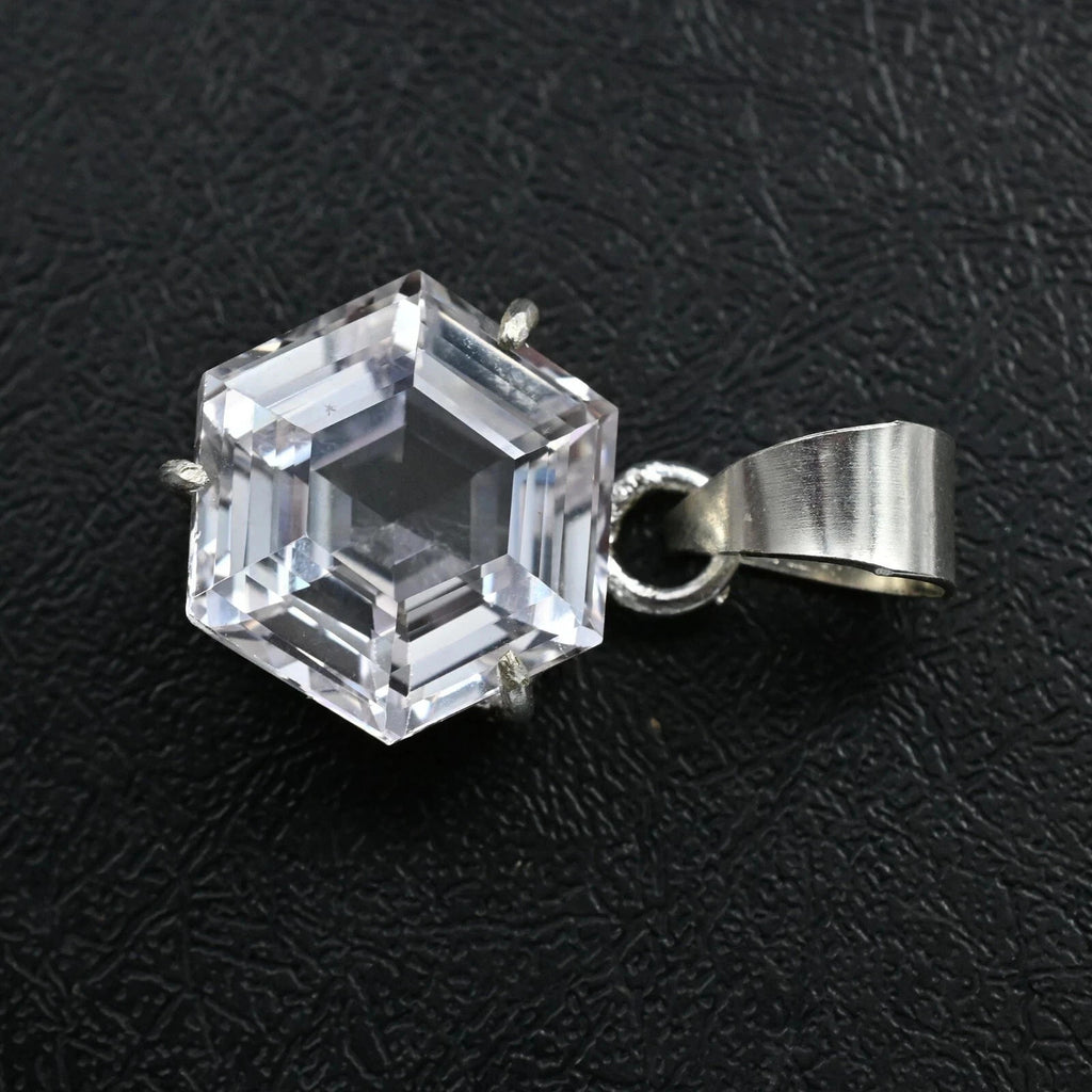 A++ Natural 28 Ct Certified White Sapphire Gemstone 925 Silver solitair Pendant