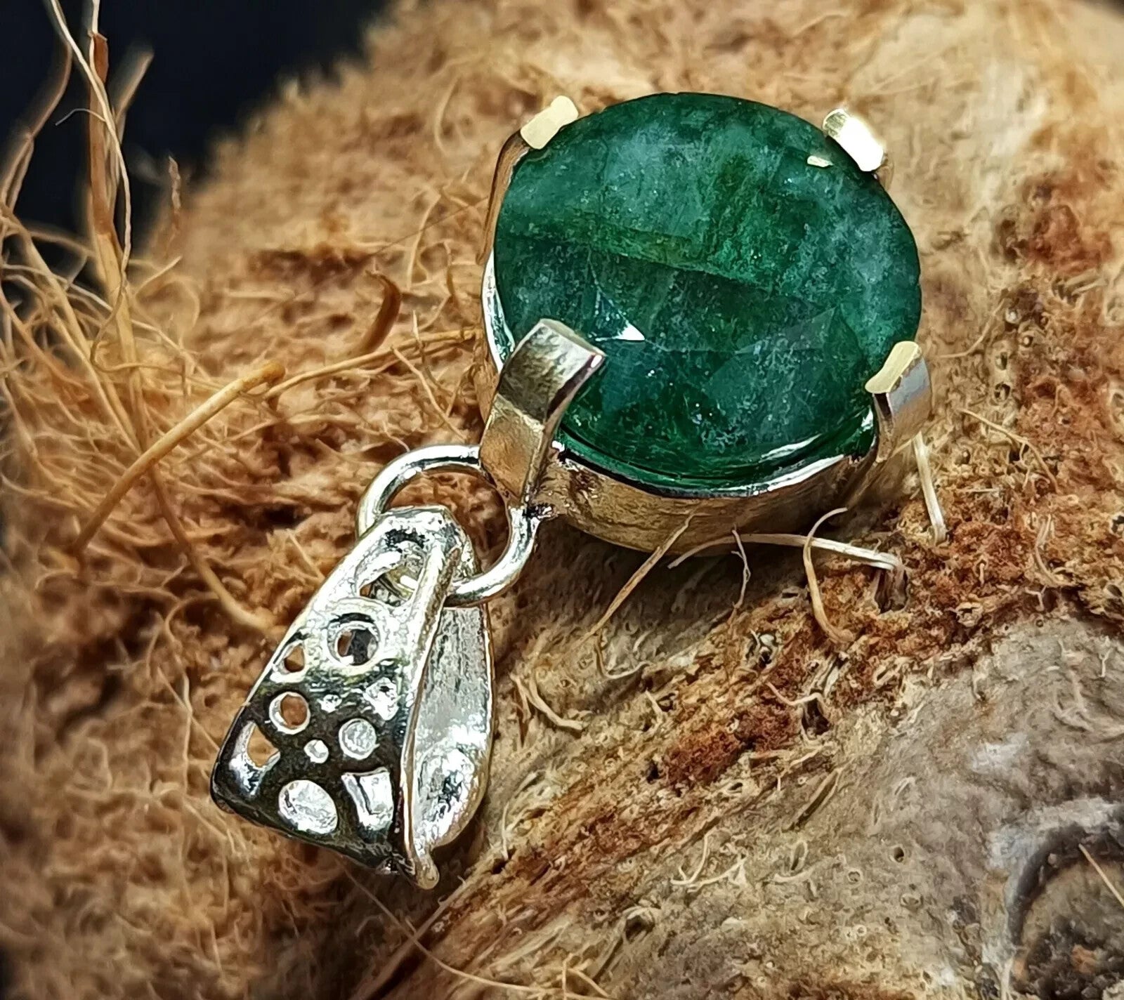 Certified 21.05 Ct Natural Emerald 925 Solid Silver Round  Cut Pendant Gemstone