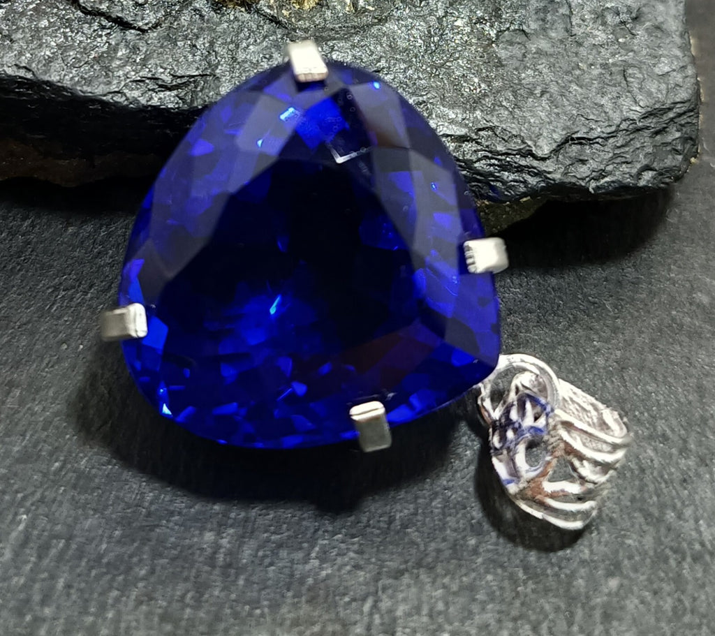 Blue Little Heart Topaz Certified Natural 77.15 Ct 925 Sliver Pendant Gemstone