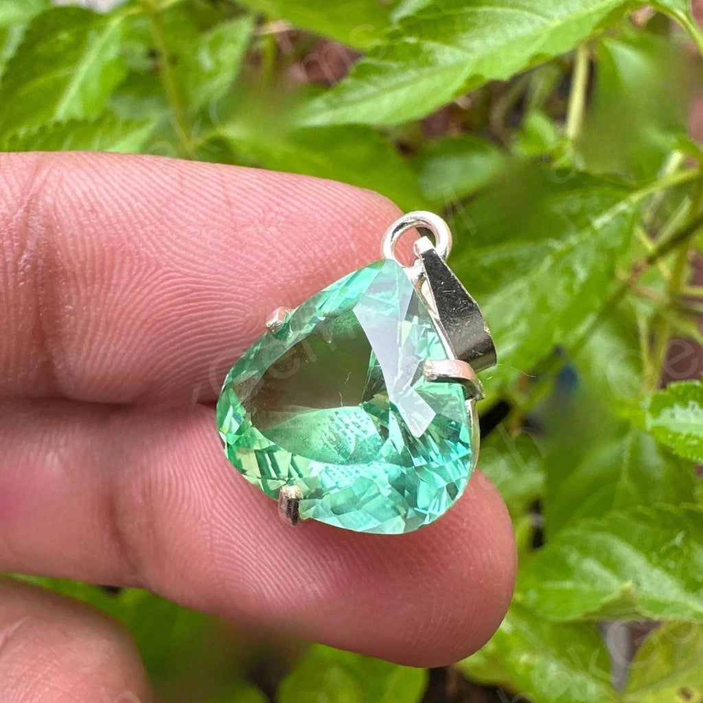 Certified 20.30 CT Natural Green Sapphire Gemstone 925 Solid Silver Pendant