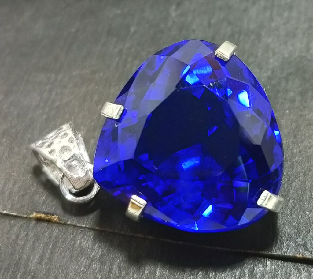 Blue Little Heart Topaz Certified Natural 77.15 Ct 925 Sliver Pendant Gemstone