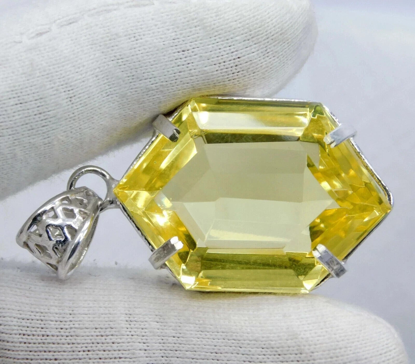 102.25 Ct EGL Certified Natural Topaz 925 Solid Silver Pendant Loose Gemstone