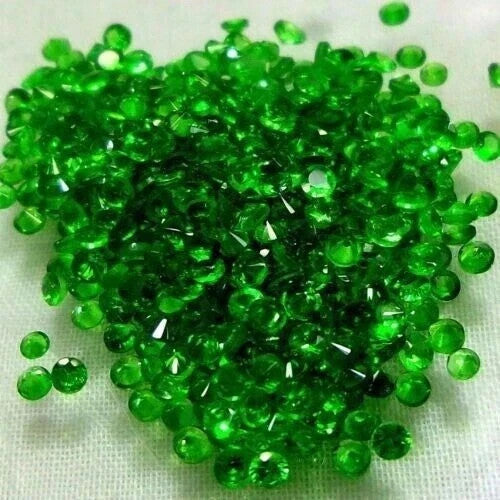 Natural Green Emerald Round Cut 2 MM 100 pcs Loose Gemstone GIE Certified