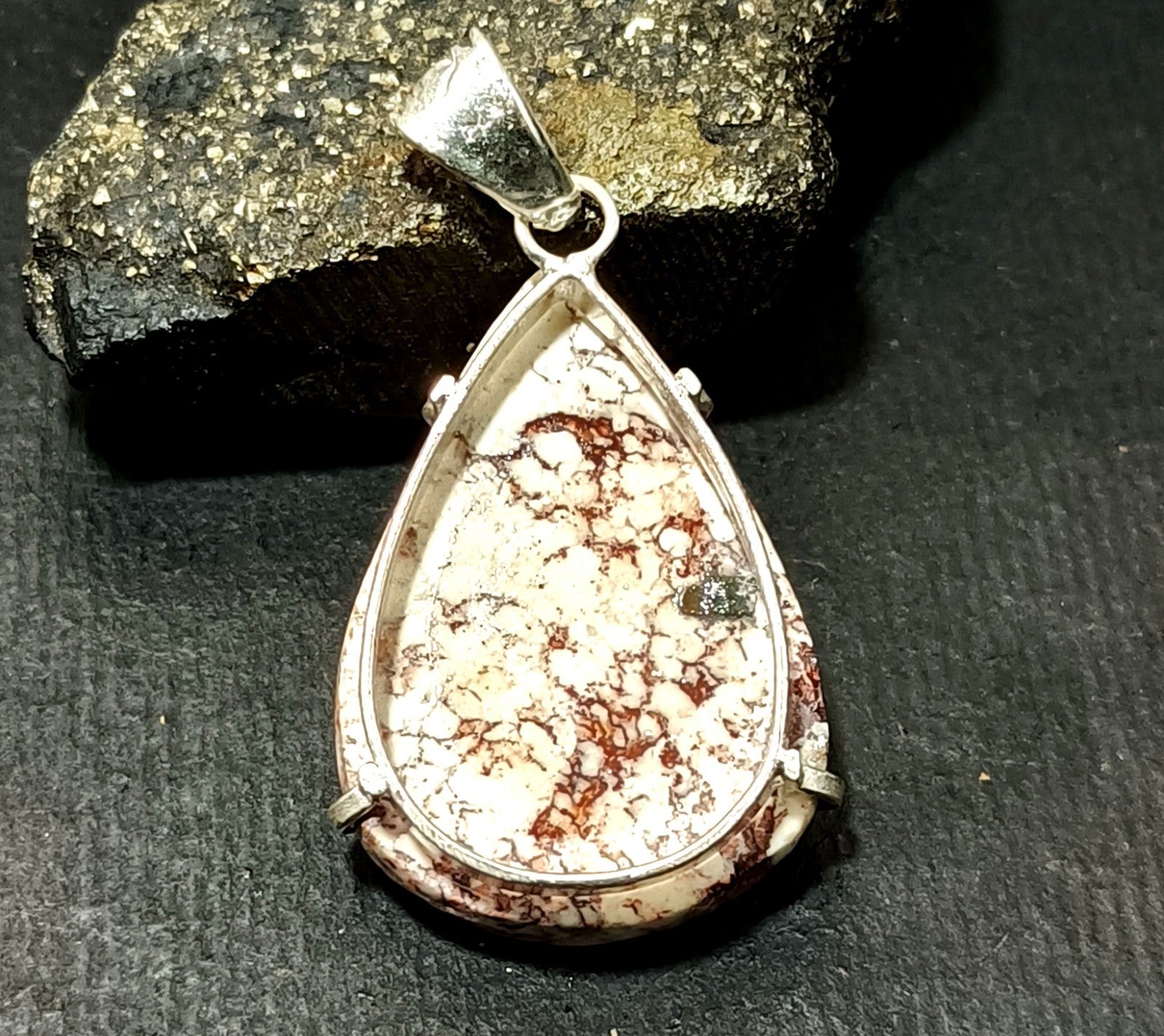 67.50 Ct Natural White Turquoise Pear Cut 925 Solid Silver Pendant Loose Gems