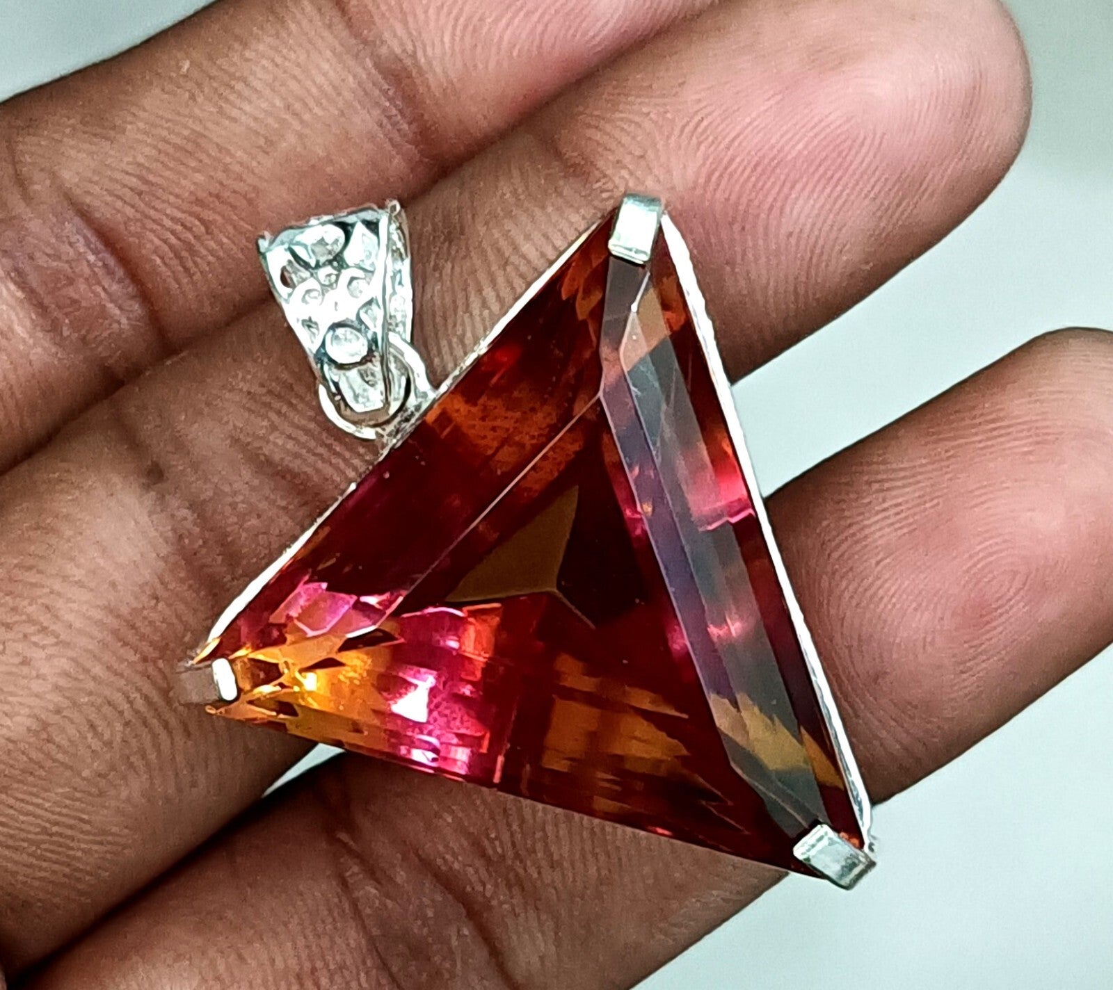 EGL Certified 109.35Ct FANCY Natural Zultanite 925 Silver Pendant Loose Gemstone