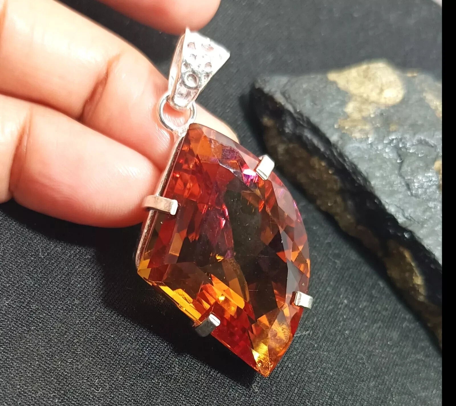 EGL Certified 73.70 Ct FANCY Natural Zultanite 925 Silver Pendant Loose Gemstone