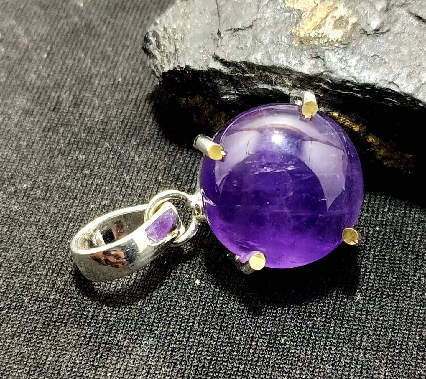 Round Cabochon Natural Violet Amethyst 27.60Ct Sterling Silver Flawless Pendant