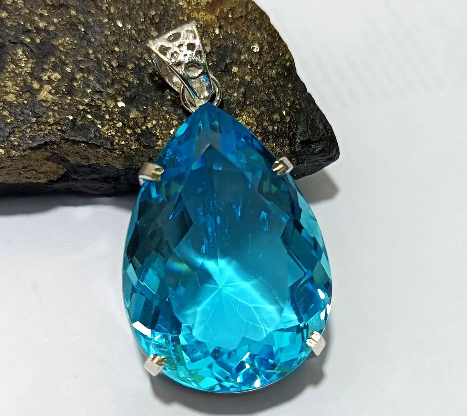 Certified Natural 101.95 Ct Brazilian Blue Pear Topaz Pendant Loose Gemstone