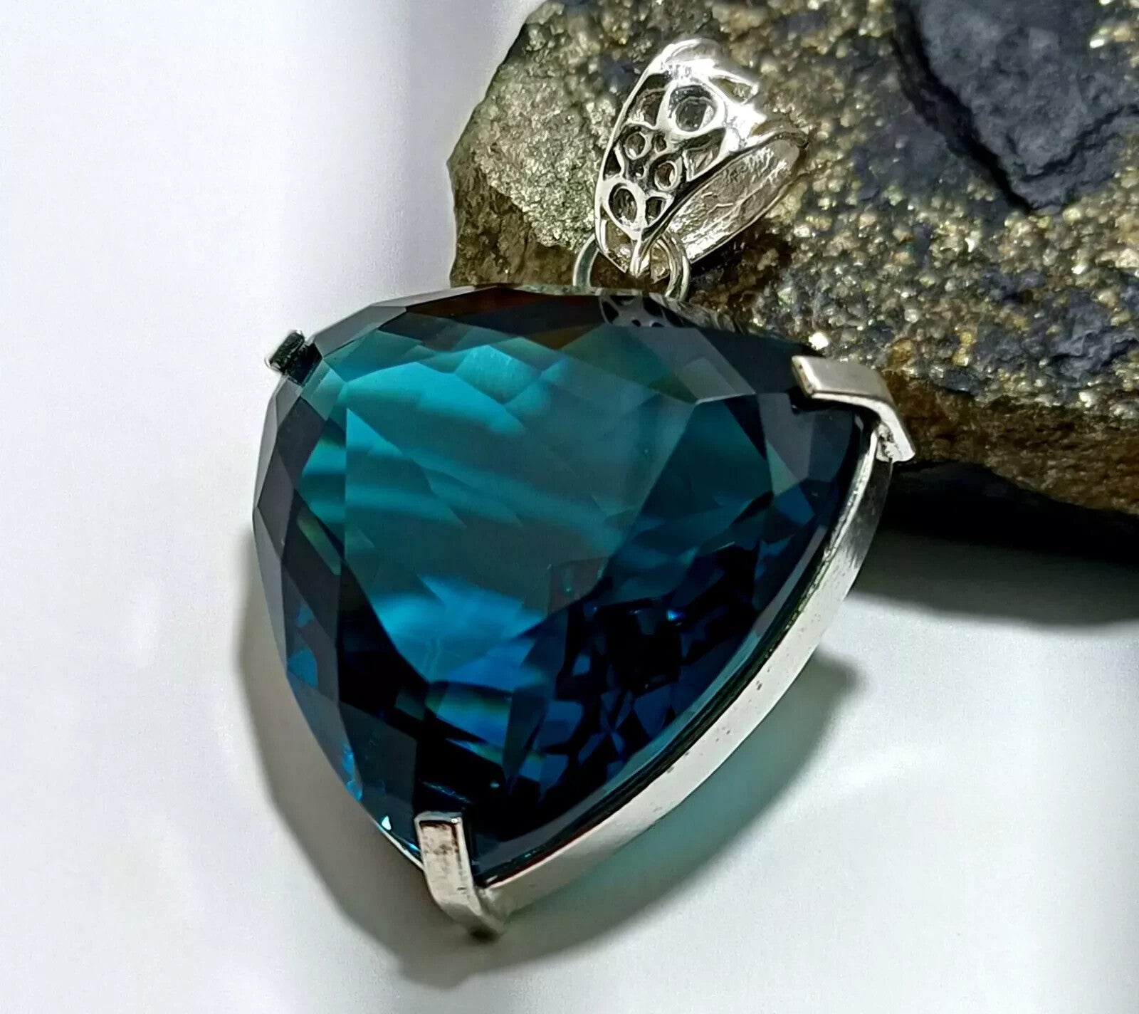 London Blue Topaz Pendant 925 Sterling Silver Pendant Gemstone Jewelry 56.50 Ct