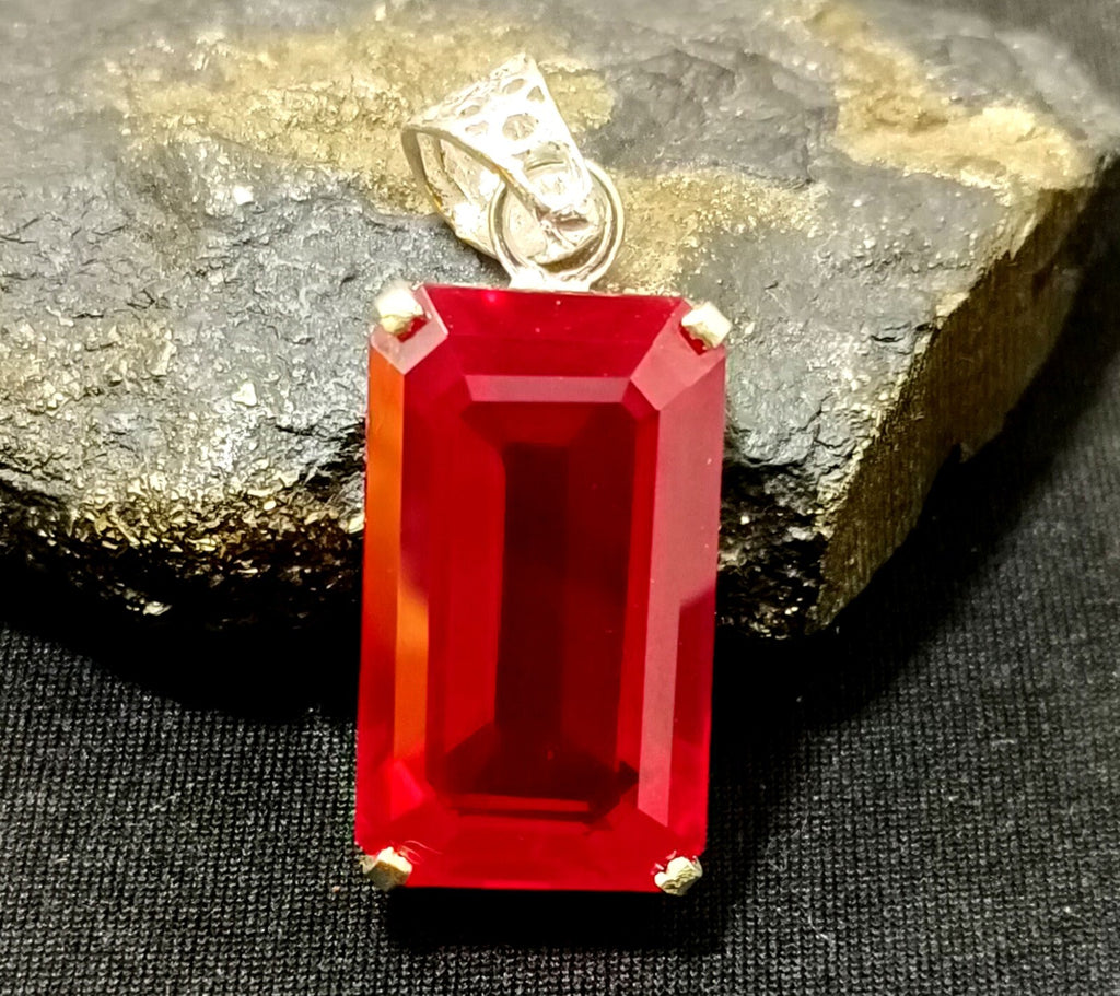 925 Sterling Silver Plated Emerald CutRuby Necklace locket Pendant 64.65 Ct