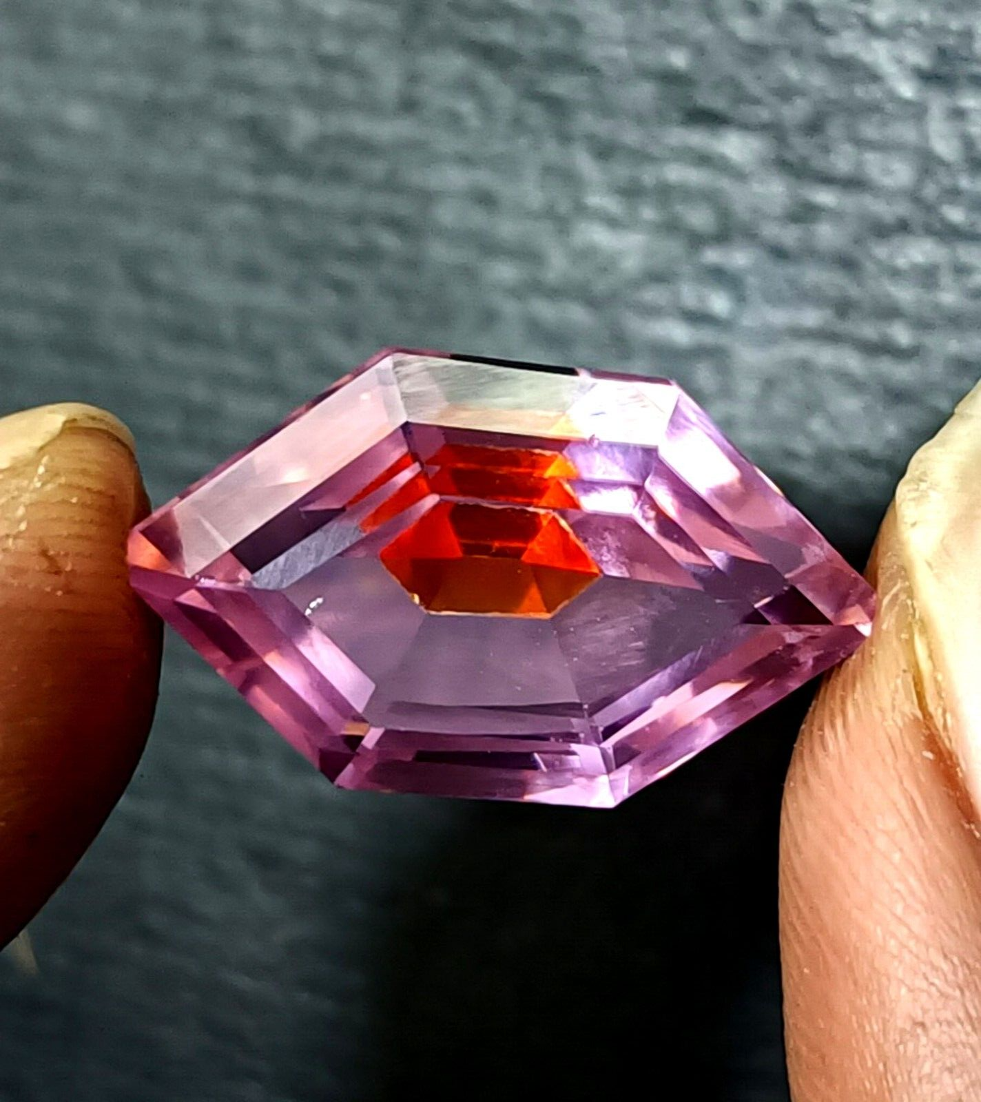 24.70 Ct A++ NATURAL Ceylon PITAMBARI Sapphire Bi-Color Certified Fancy GEMSTONE