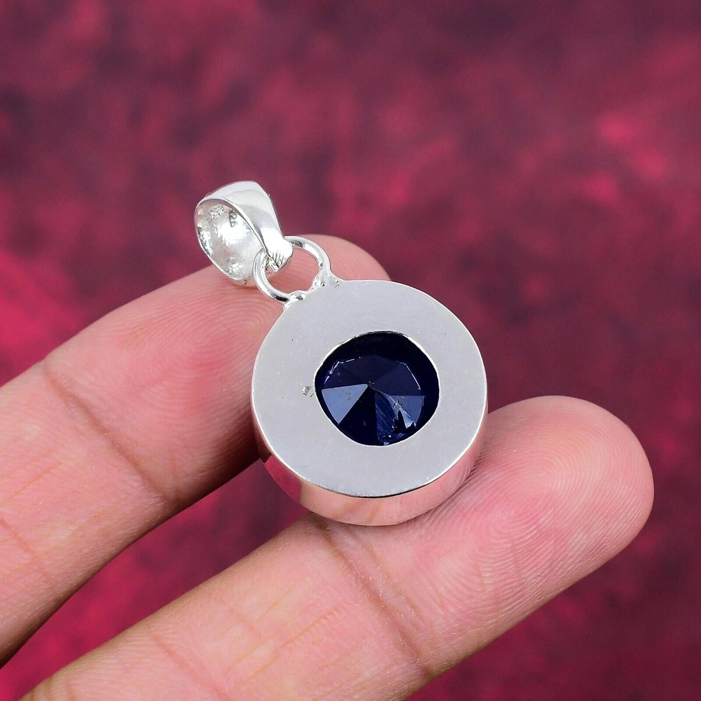 rCertified 35.75 CT Natural Blue Sapphire Loose Gemstone Pendant In 925 Silver