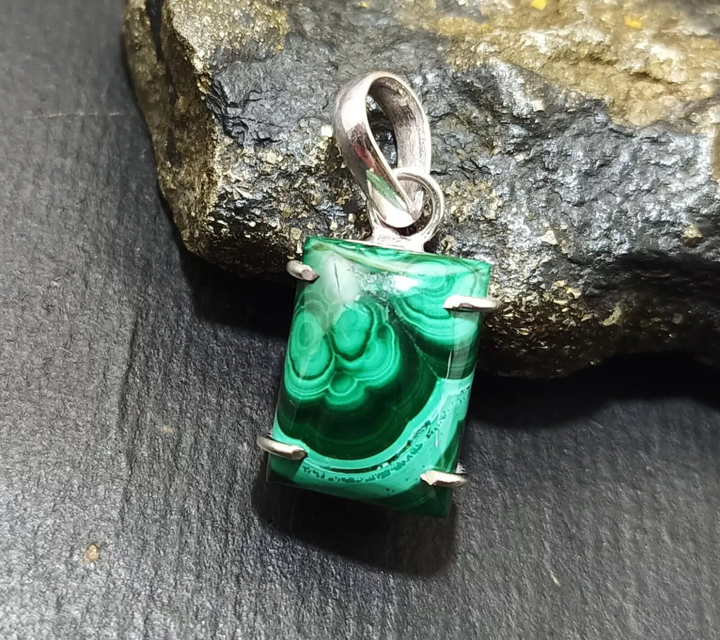 33.10Ct Natural Green Malachite Emerald Pendant In Solid Silver Gems For Jewelry